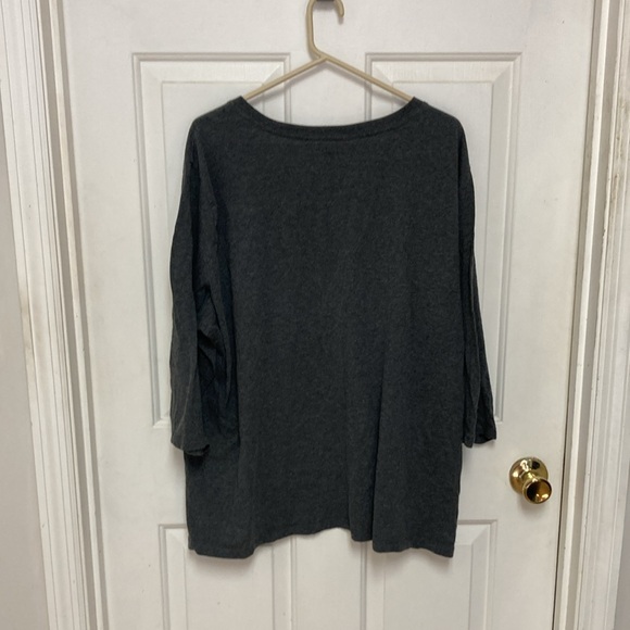 3/$20…bundle and save …
Reebok 3x 3/4 sleeve top - Picture 5 of 5